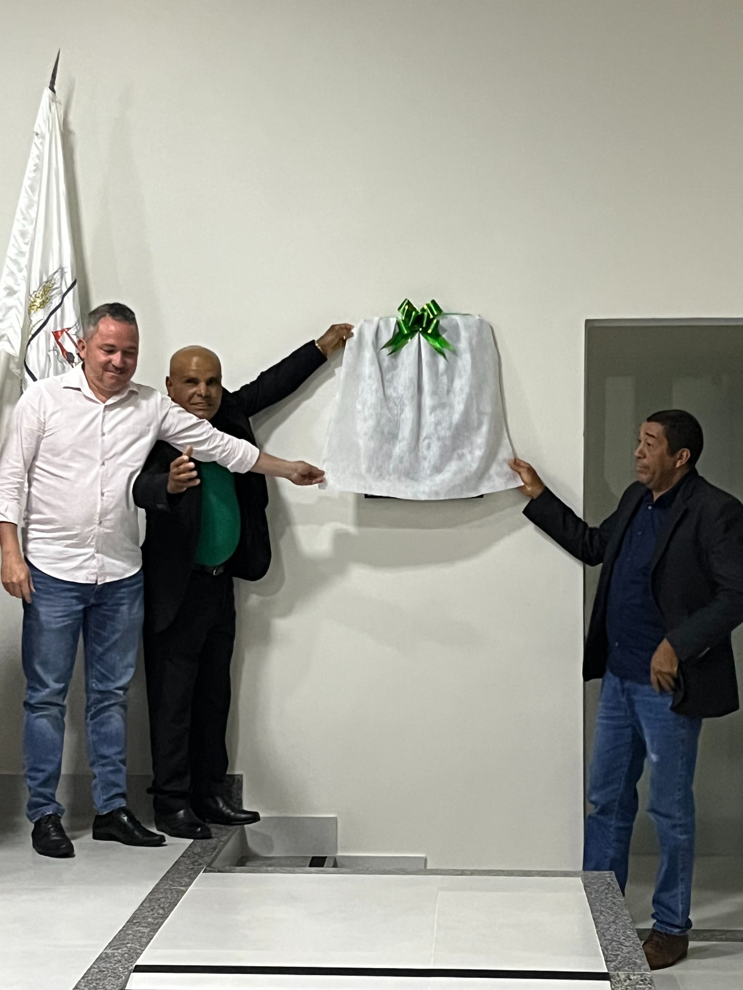 Descerramento da Placa de Inauguração do Plenário Geraldo Macedo Guimarães 